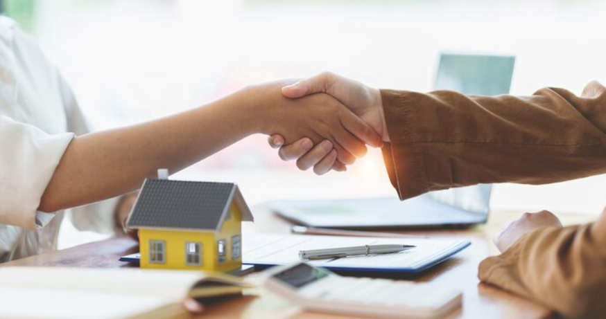 How Home Selling Services Take the Stress Out of Selling Your Home